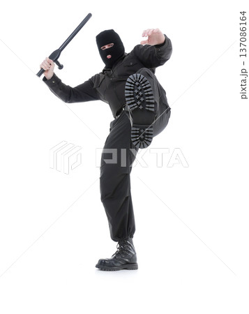 Special forces 137086164