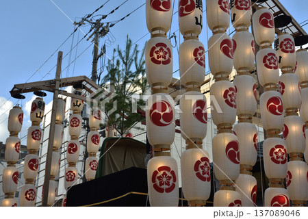 祇園祭　山鉾建て　鯉山(g)4sd) 137089046