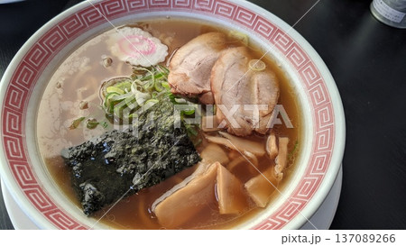 しょうゆラーメン しょうゆラーメン 137089266