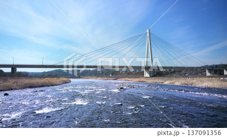 那須烏山市 那珂川 烏山大橋 2月の晴れの日 那須烏山市 那珂川 烏山大橋 2月の晴れの日 137091356