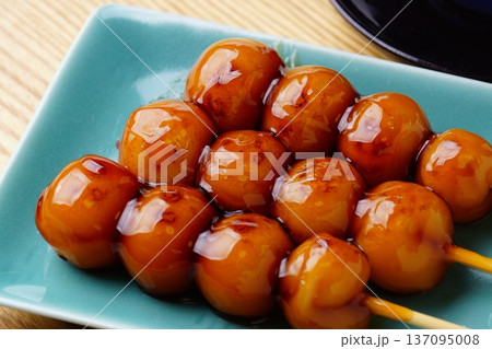 みたらし団子 137095008