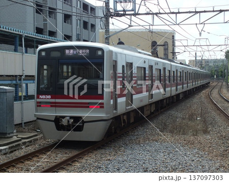 京成松戸線(旧新京成線)N800形N838編成(五香駅にて撮影) 京成松戸線(旧新京成線)N800形N838編成(五香駅にて撮影) 137097303