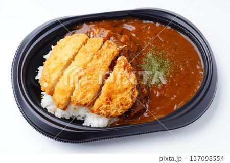 カツカレー弁当 137098554