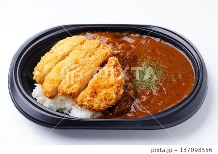 カツカレー弁当 カツカレー弁当 137098556