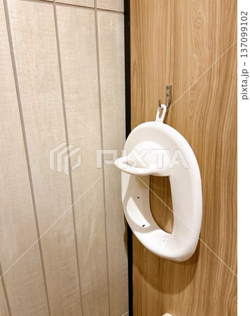 子供用補助便座 137099102