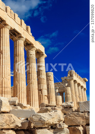 Parthenon temple on the Acropolis in Athens, Greece 137099820