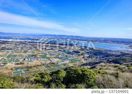 田原市、蔵王山展望台からの眺め（豊橋方向） 137104001