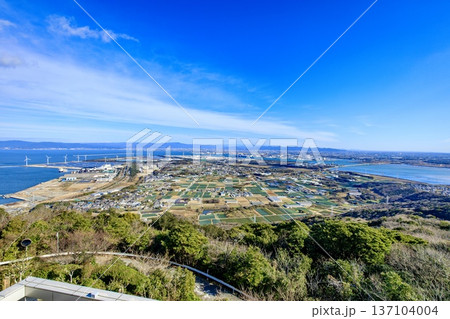 田原市、蔵王山展望台からの眺め(豊橋方向) 田原市、蔵王山展望台からの眺め(豊橋方向) 137104004