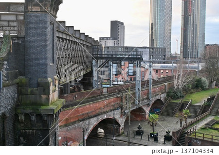 マンチェスターの街並み 137104334