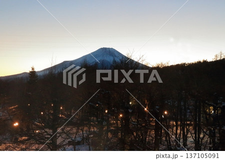 View of Mt. Fuji from the Marriott Hotel at Lake Yamanakako in Yamanashi prefecture of Japan in the evening View of Mt. Fuji from the Marriott Hotel at Lake Yamanakako in Yamanashi prefecture of Japan in the evening 137105091