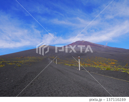 御殿場口からの富士登山　龍神様現る 137110289