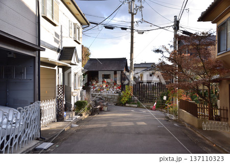 京都・吉田の近衛坂のお地蔵様 京都・吉田の近衛坂のお地蔵様 137110323
