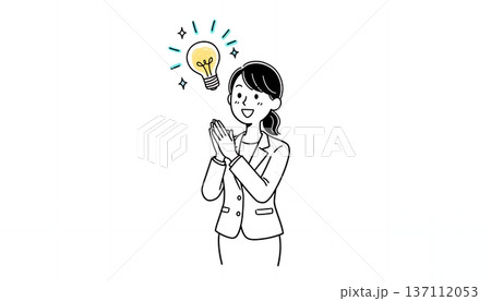 頭上で電球が輝き、画期的なアイデアをひらめいたビジネスパーソンのイラスト 137112053