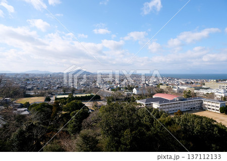 滋賀県彦根市_彦根城西の丸三重櫓から西側景色1_2025年1月 滋賀県彦根市_彦根城西の丸三重櫓から西側景色1_2025年1月 137112133