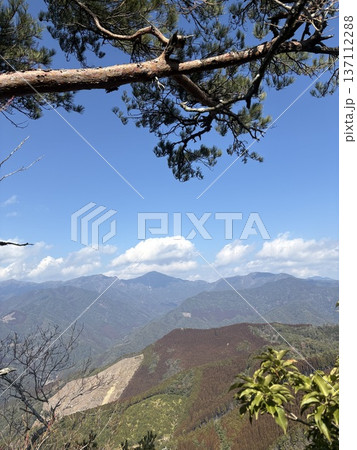 登山道から見た景色 登山道から見た景色 137112288