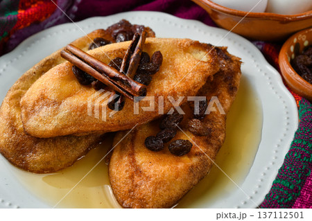 カバジェロ・ポブレ  Caballero pobre メキシコ・ユカタン半島のデザート 137112501