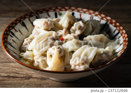 wonton 137112686