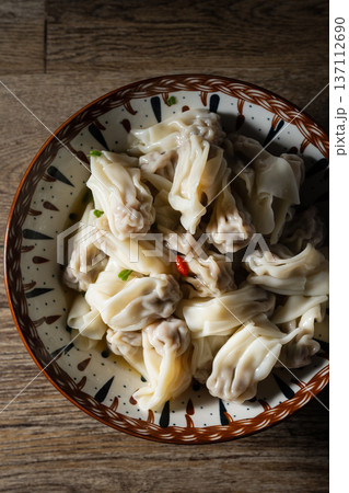 wonton wonton 137112690