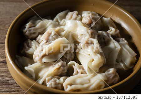 wonton wonton 137112695