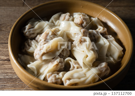 wonton 137112700