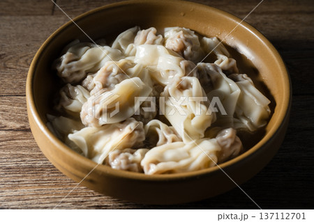 wonton wonton 137112701