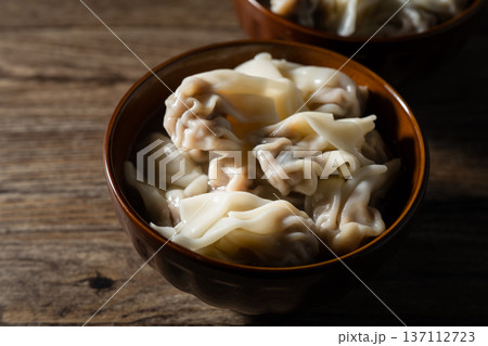 wonton wonton 137112723