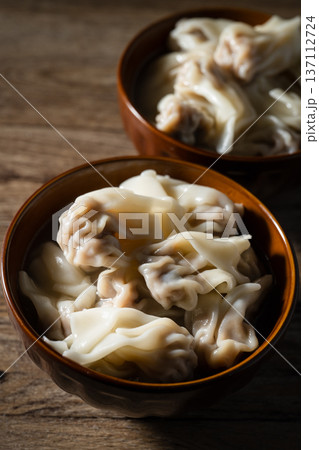 wonton 137112724