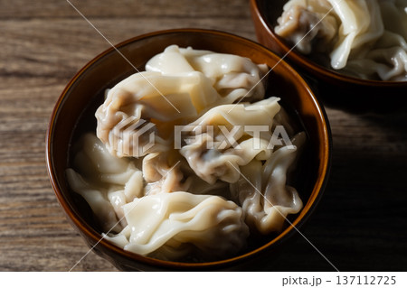 wonton wonton 137112725