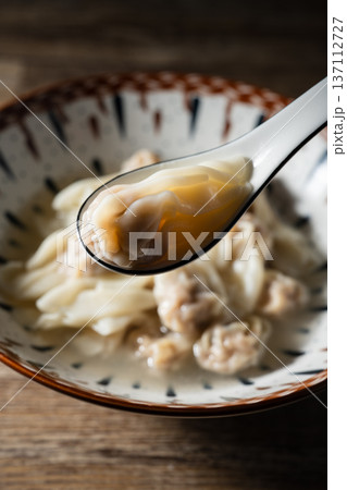 wonton wonton 137112727