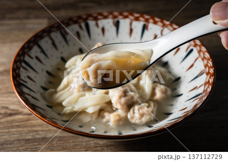 wonton 137112729