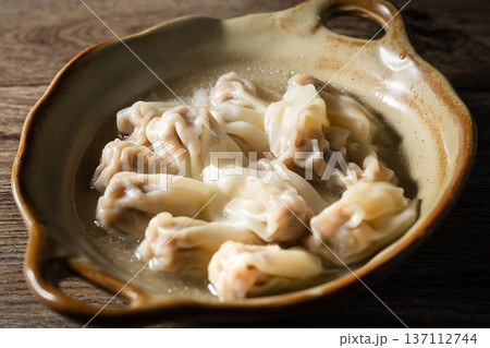 wonton wonton 137112744