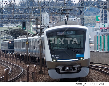 小田急5000形 5060F 狛江駅 小田急5000形 5060F 狛江駅 137112810