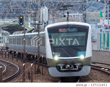 小田急5000形 5056F 狛江駅 小田急5000形 5056F 狛江駅 137112811