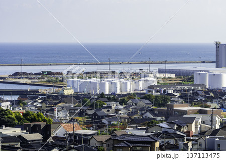 高岡　出光興産　伏木油槽所　富山県高岡市 137113475