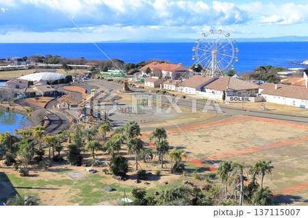 展望台から見る「ソレイユの丘の全景」 137115007