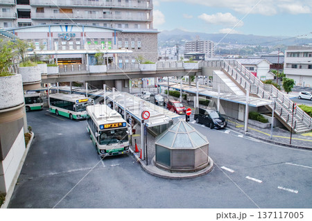 王寺駅／奈良県北葛城郡王寺町久度 137117005