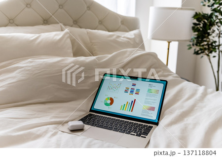 ベッドでK25-1を分析 137118804