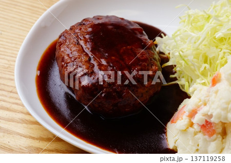 デミグラスハンバーグ デミグラスハンバーグ 137119258