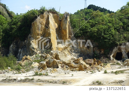 有田焼　泉山磁石場（日本磁器発祥の地）有田陶器市 137122651