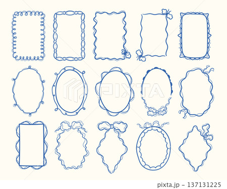 Frame Set Hand Drawn Doodle 137131225