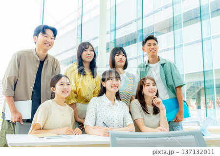 大学　講義 137132011