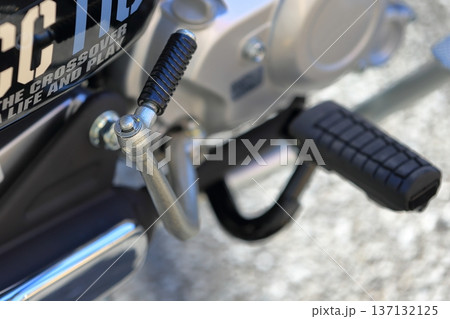 原付二種バイク（キックペダル） 137132125