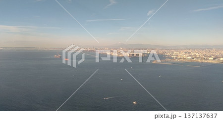 空から見る東京湾 空から見る東京湾 137137637