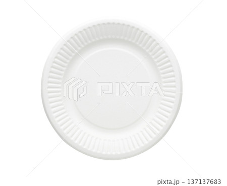 真上から見た紙皿 137137683