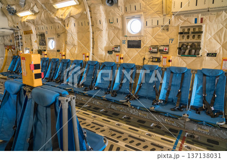 C-2輸送機機内 C-2輸送機機内 137138031