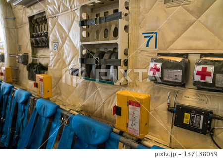 C-2輸送機機内 C-2輸送機機内 137138059