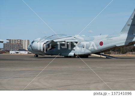 C-2輸送機 137141096