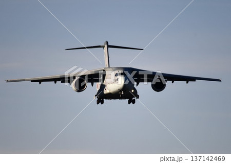 航空自衛隊 C-2 輸送機 137142469