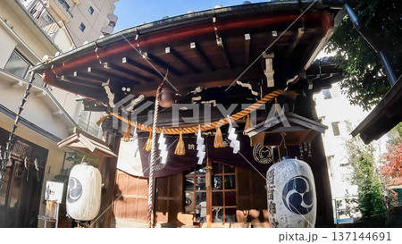 東京都文京区目白台に鎮座する腰掛稲荷神社 東京都文京区目白台に鎮座する腰掛稲荷神社 137144691