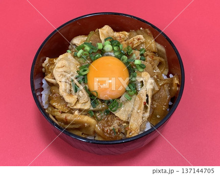 豚キムチ　豚丼 137144705